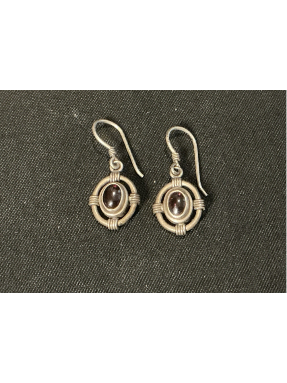 Vtg 925 Sterling Silver Oval Garnet Cabochon Wire Wrapped Halo Dangle Earrings.